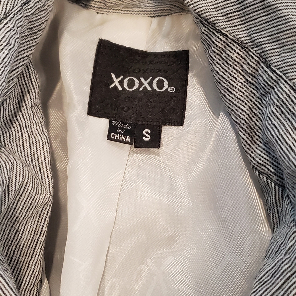 womans jacket - Picture 3 of 5